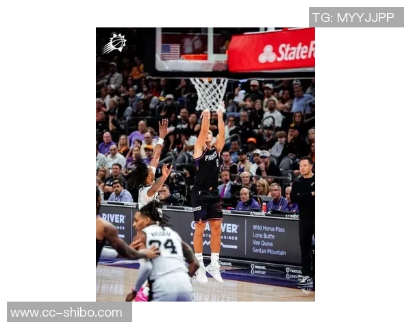 布克首节失准后强势反弹半场贡献13分4助攻助队逆转局势