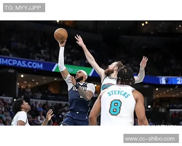 独行侠积极探索交易浓眉克莱加福德与拉塞尔的可能性