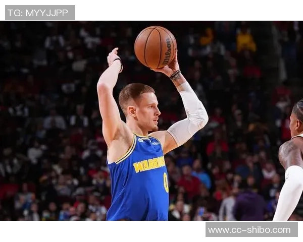 菜鸟埃奇库姆表现出色贡献25分7板贝利高效得分助力球队胜利